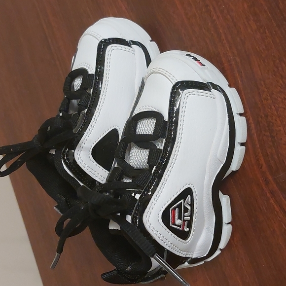 infant fila trainers